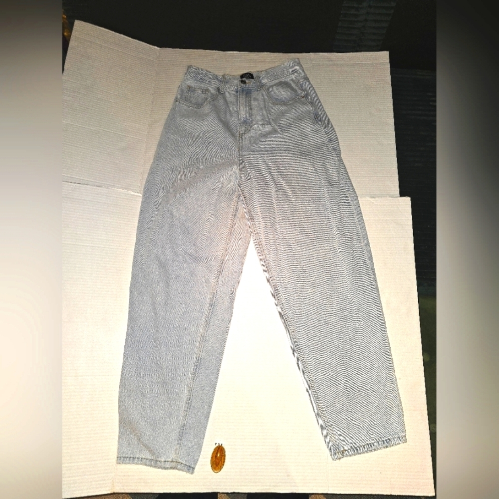 Simple Society Balloon High Rise Jeans